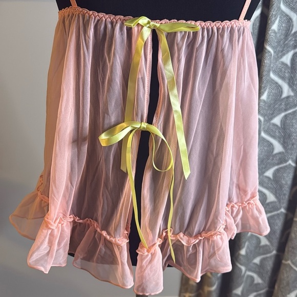 Victoria’s Secret Pale Apricot Sheer Chemise - Picture 5 of 7